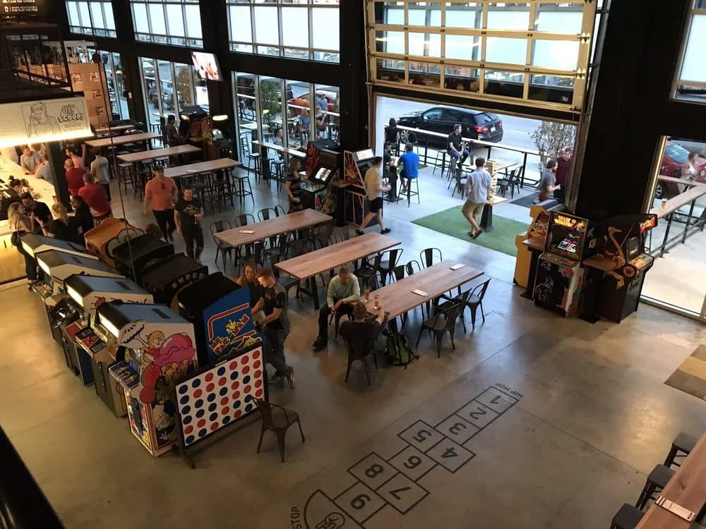 16-Bit Bar+Arcade (Indianapolis)