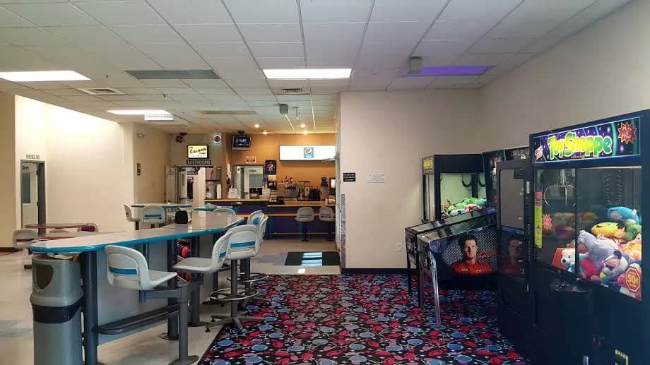 Lilac Lanes & Casino