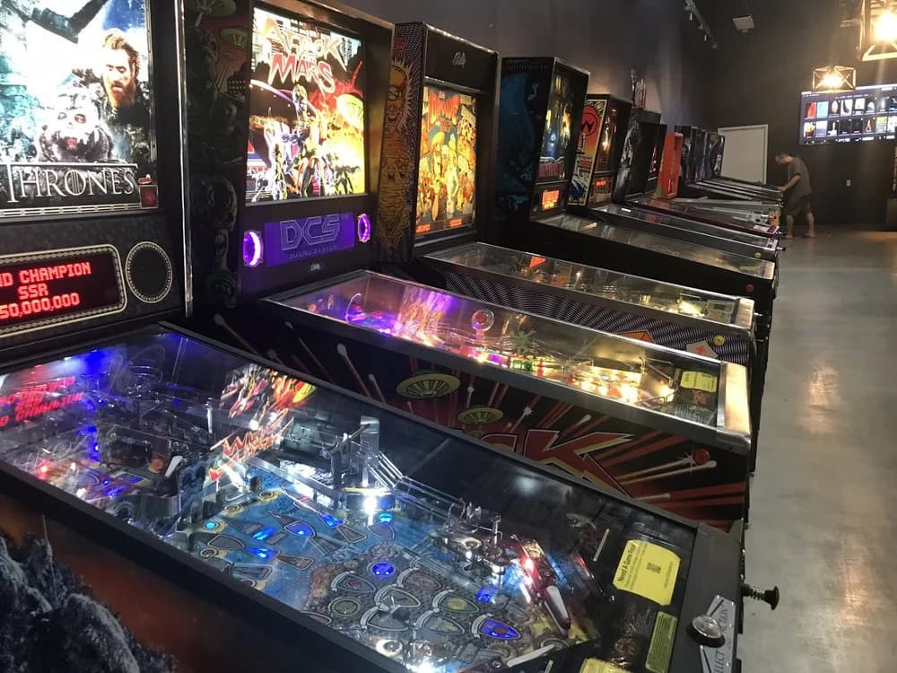 MOM's Organic Market (Abington)