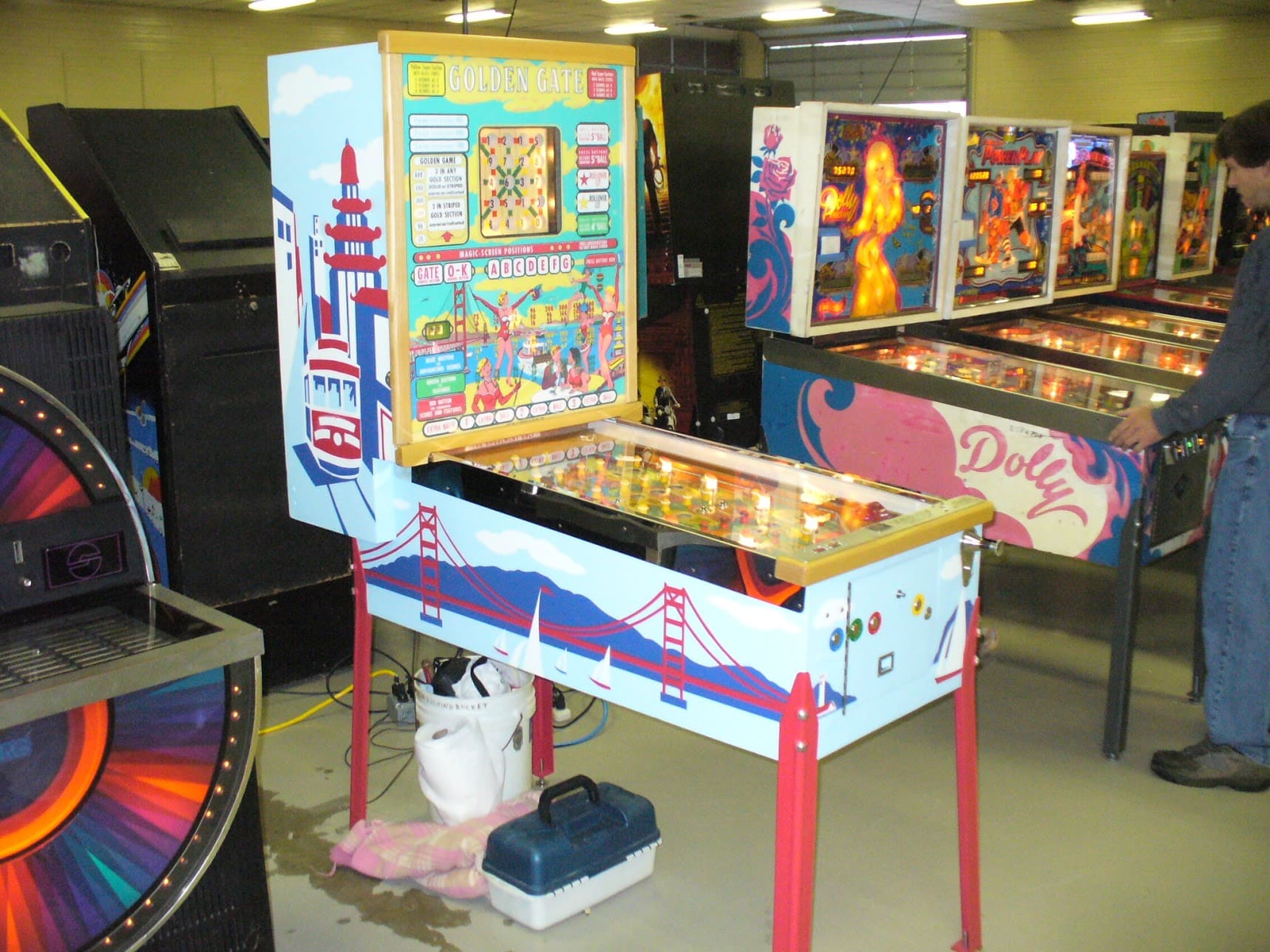 Vintage Golden Gate pinball machine with San Francisco-themed artwork