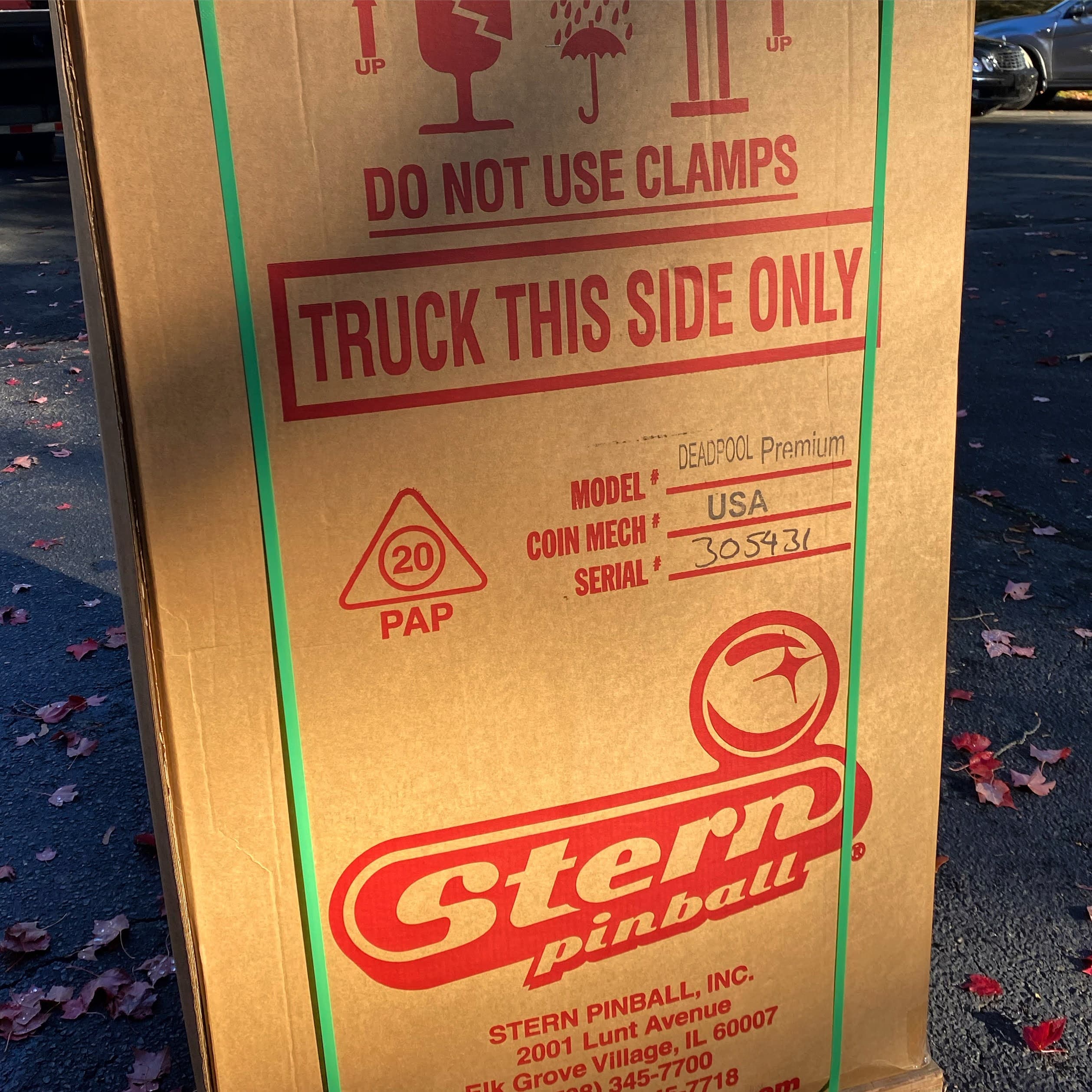 NIB new pinball machine from stern