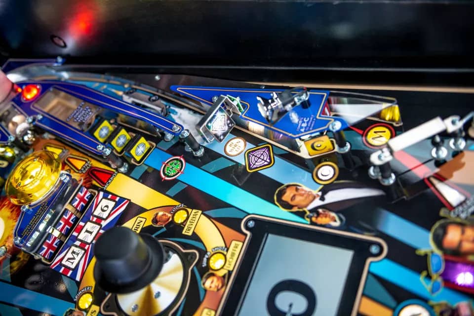 James Bond 60th Right Spinner